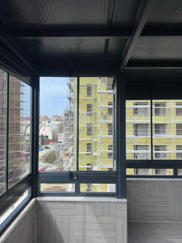 Kartal cam balkon uygulaması