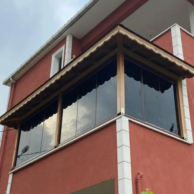 Madenler cam balkon uygulaması
